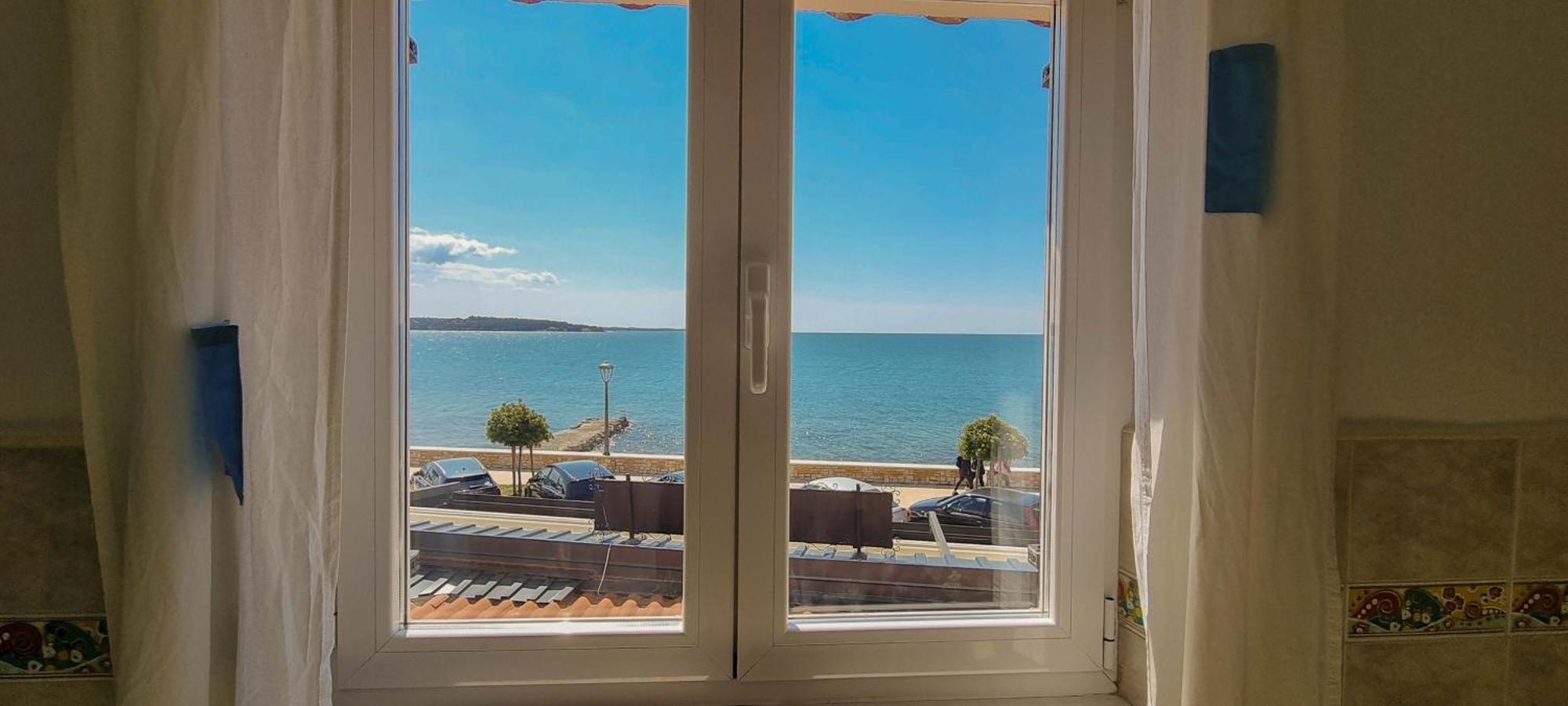 شقة Libera One Novigrad Istria المظهر الخارجي الصورة